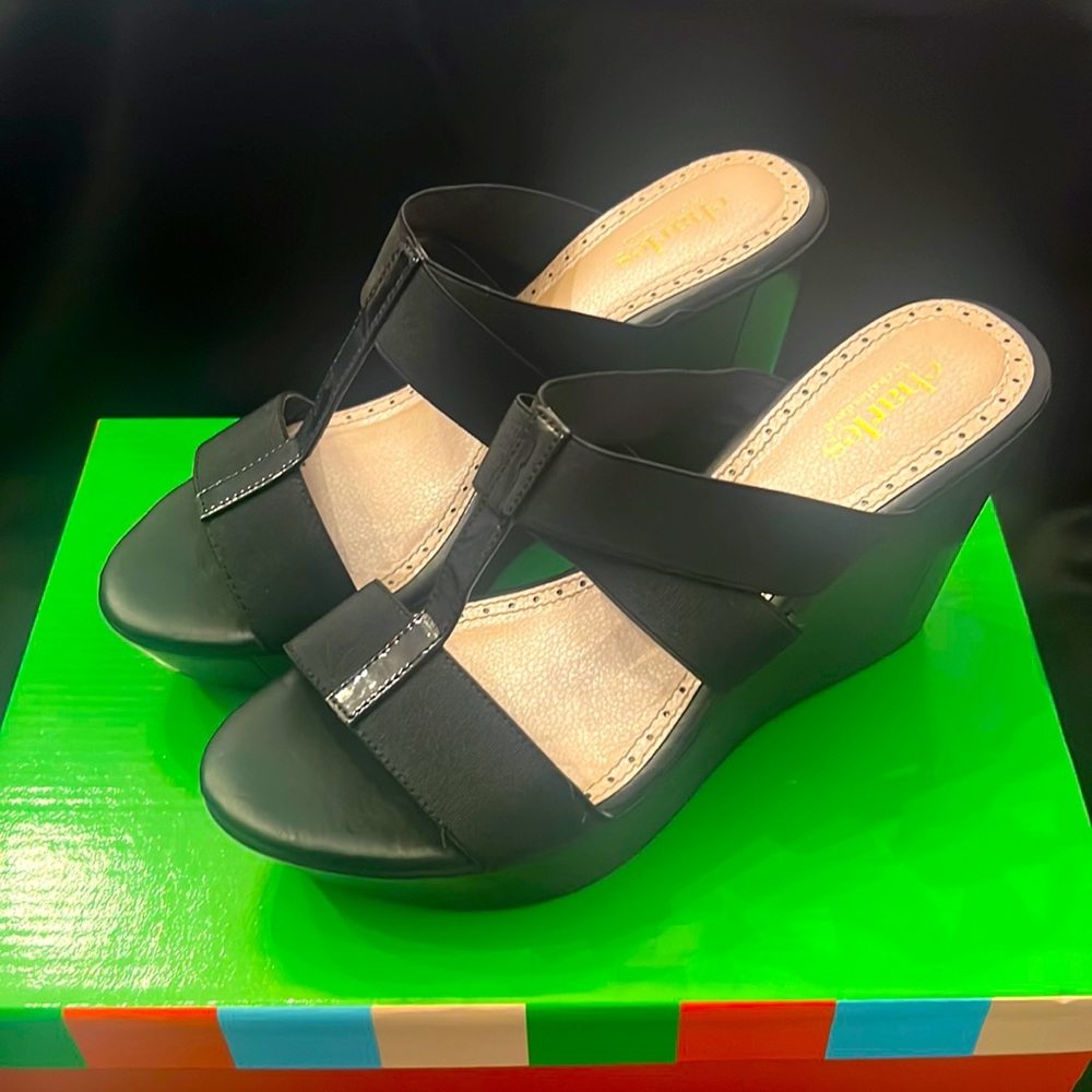 Charles by Charles David black wedge sandal size 8
